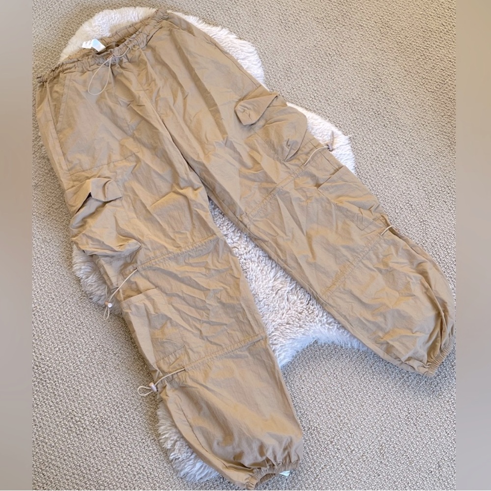 HALARA Mid-Rise Cargo Pants